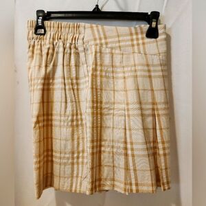 Pleaded shorts